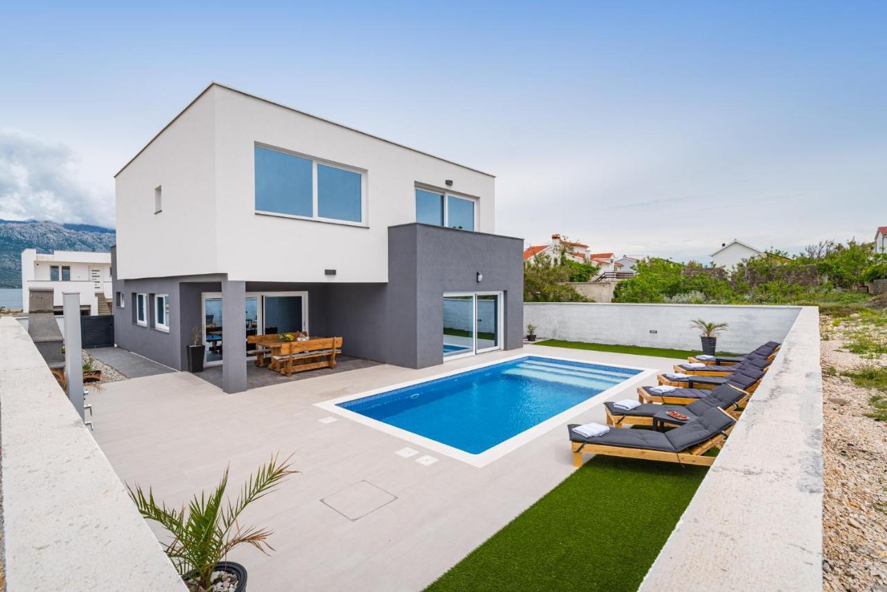 Luxury Villa Noemi Razanac Bagian luar foto