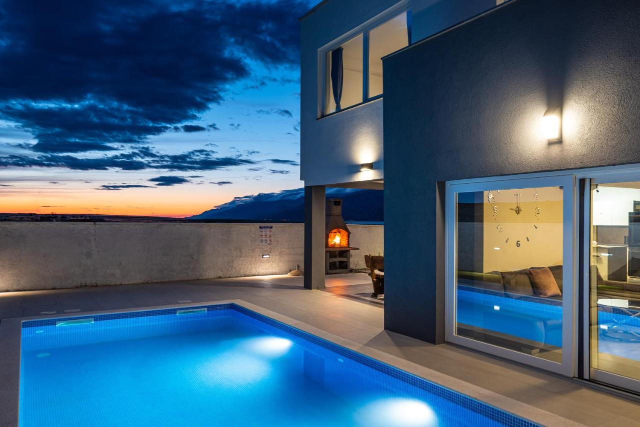 Luxury Villa Noemi Razanac Bagian luar foto