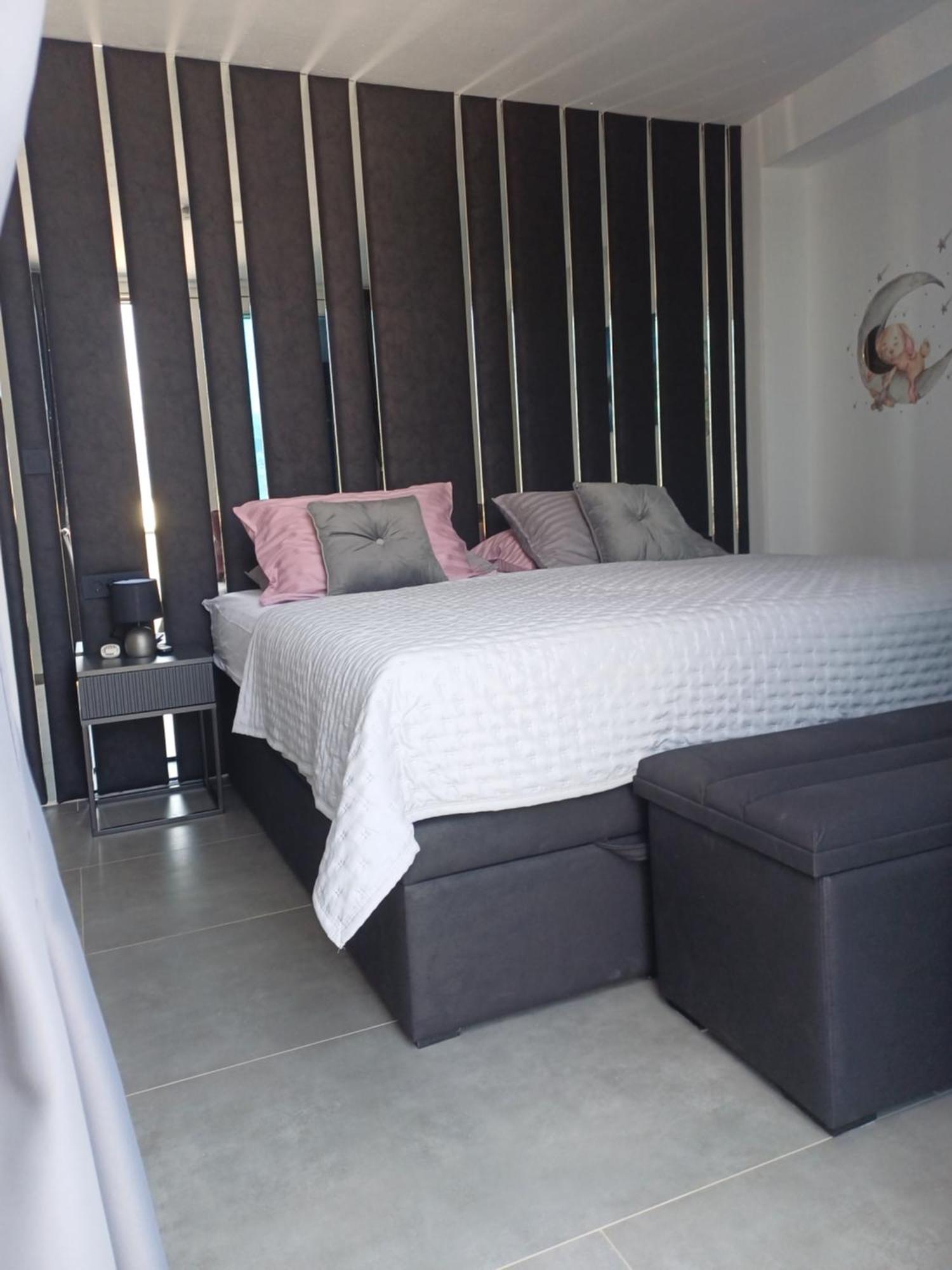 Luxury Villa Noemi Razanac Bagian luar foto